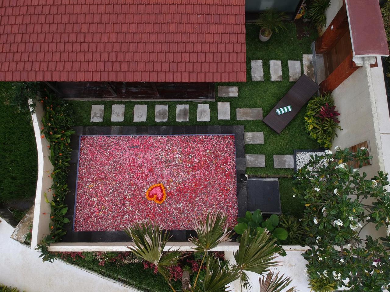 Vrindavan Ubud Villa เตกากาลัง ภายนอก รูปภาพ