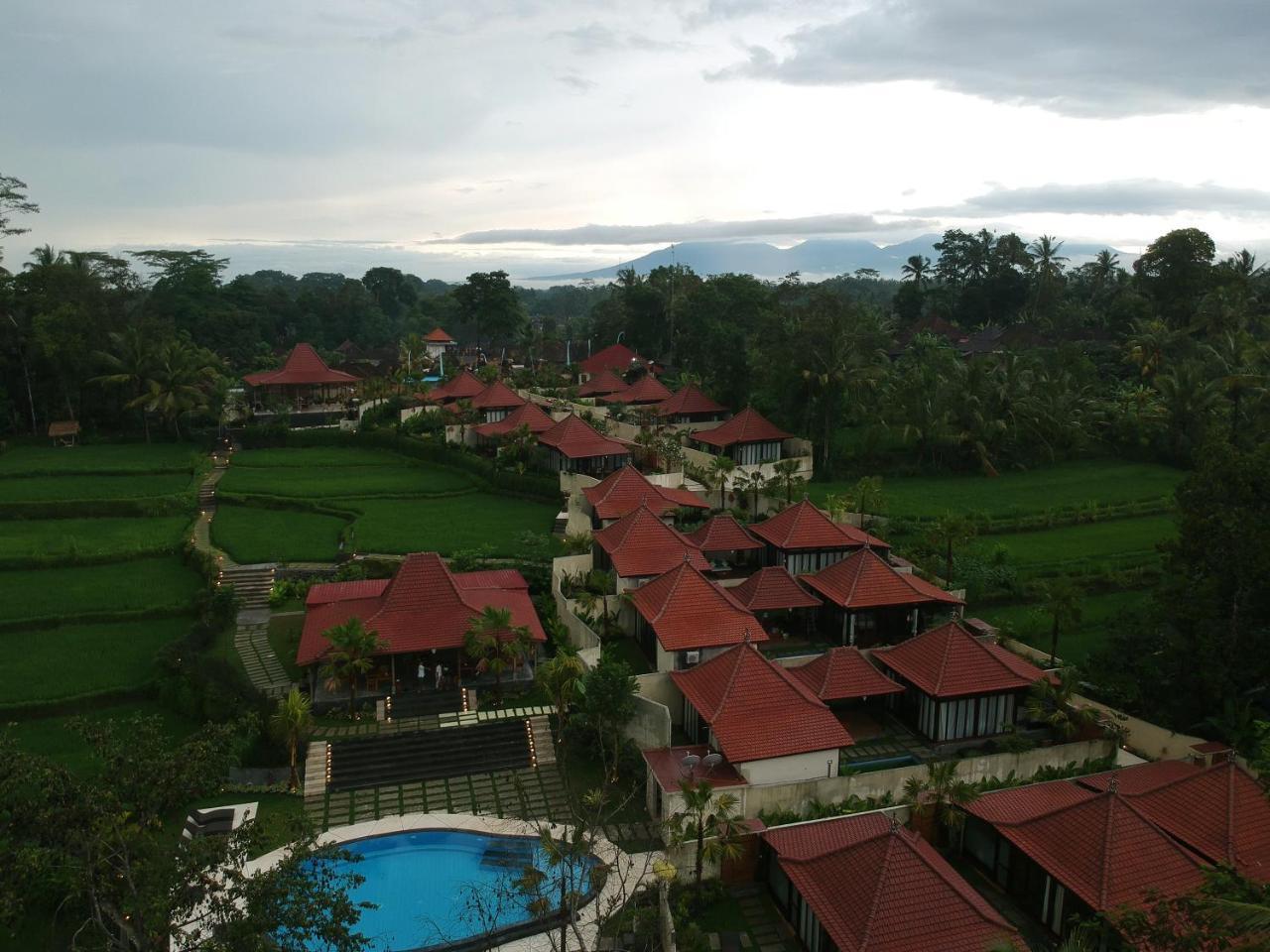 Vrindavan Ubud Villa เตกากาลัง ภายนอก รูปภาพ